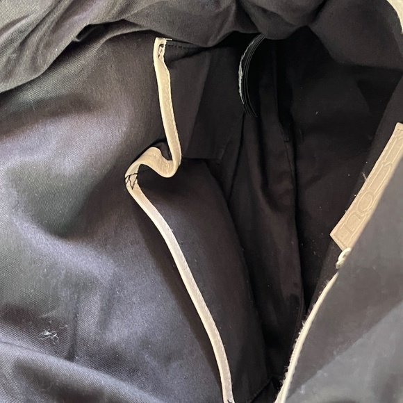 Alain Manoukian leather tote, two-way, satchel and cross-body, shoulder bag. - Picture 12 of 16